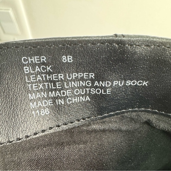 Steve Madden Black Leather Buckle Cher Boots Zipper Back Size 8B - Picture 8 of 14